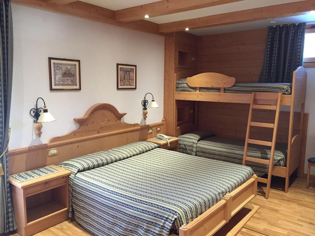 פרום Hotel Posta מראה חיצוני תמונה